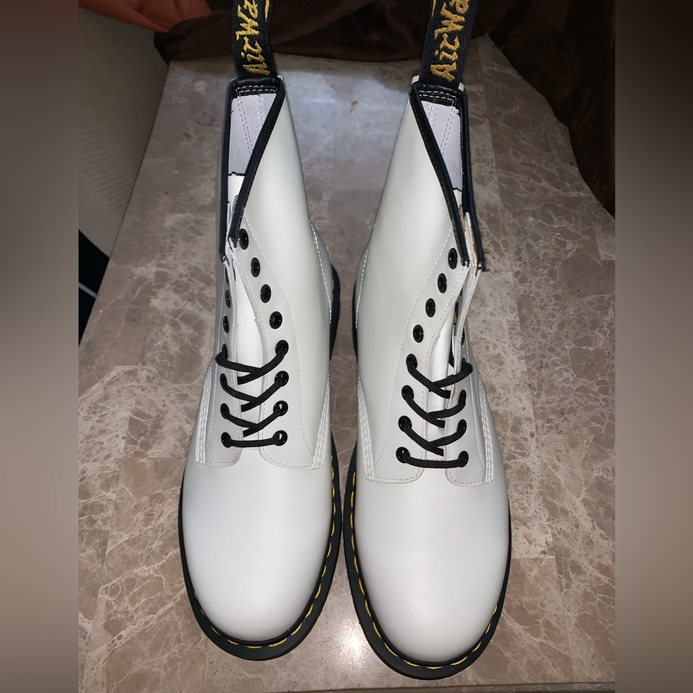 NEW DR MARTENS AIR WAIR 1460 WHITE AW004 WOMENS 11 MENS 10 - Picture 4 of 13
